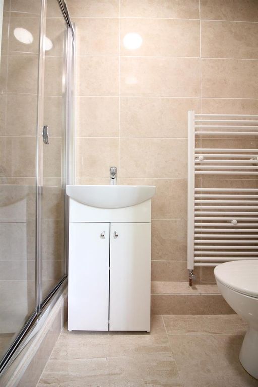 Property photo 2 of 4 Unadjustednonraw_Thumb_2219B.Jpg