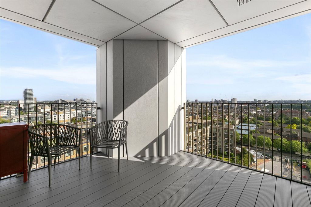 Property photo 2 of 12 Balcony