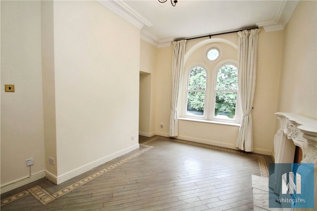 Property photo 3 of 11 Picture No. 27