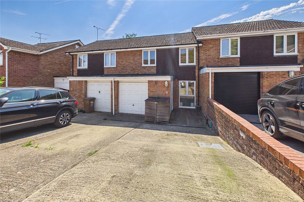 Property photo 1 of 12 Picture No. 25