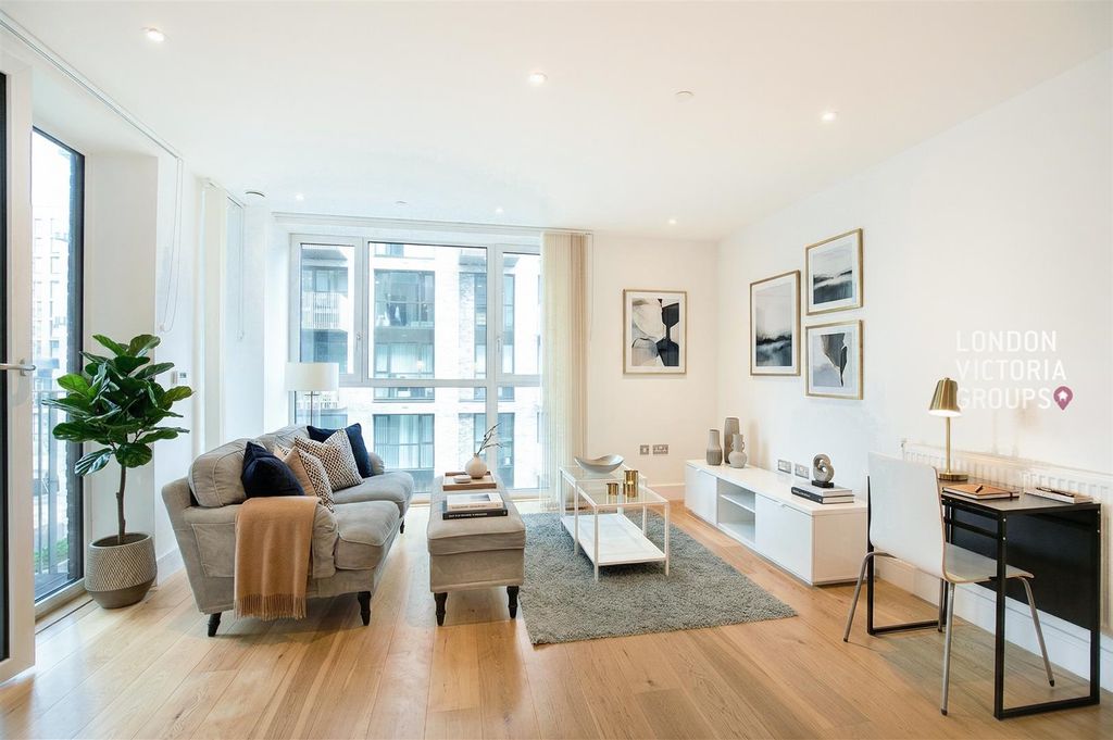 Property photo 1 of 9 1-7433.Jpg