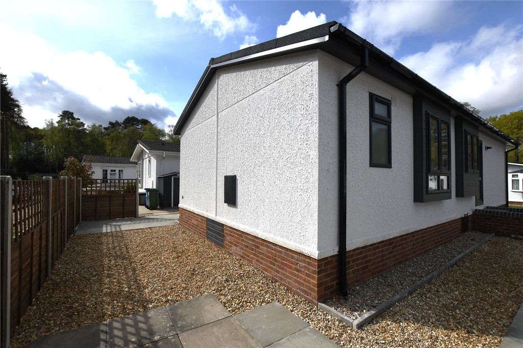 Property photo 3 of 13 Picture No. 10