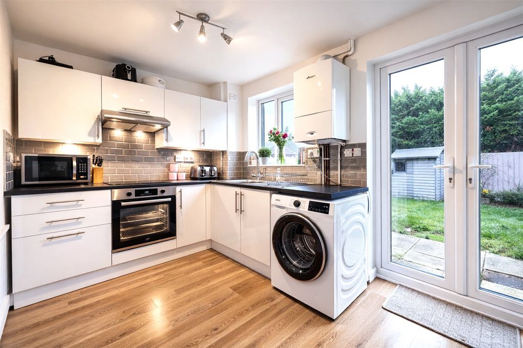 Property photo 2 of 9 Picture No. 07