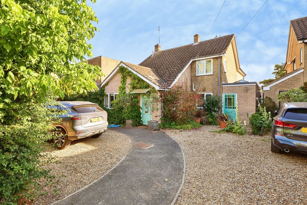 Property photo 1 of 18