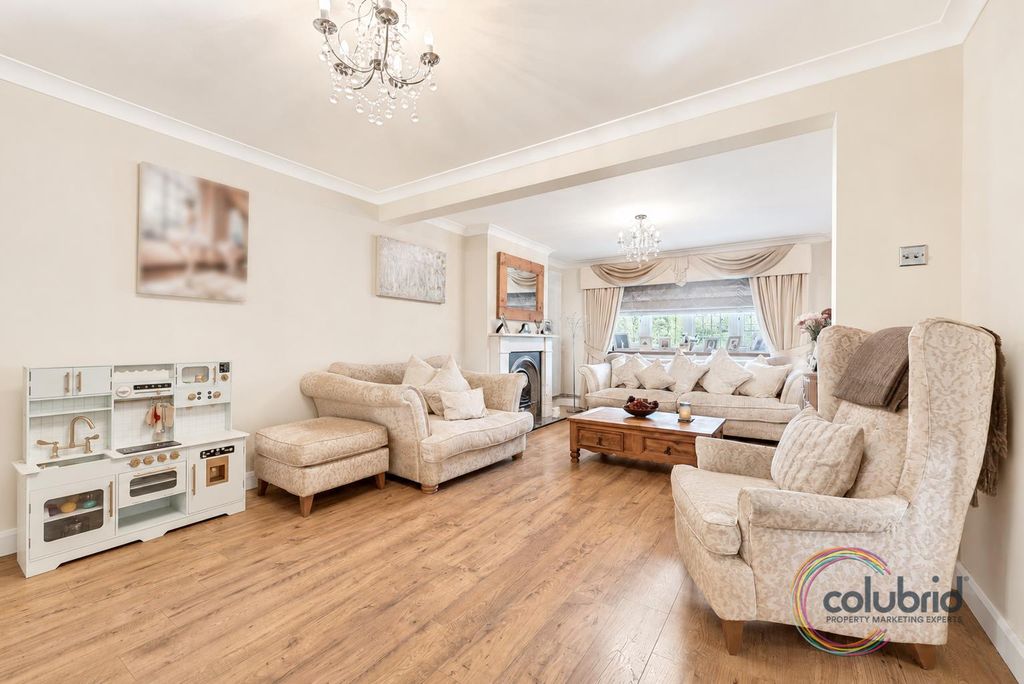 Additional image 6 of 3 bed semi-detached house for saleLong Lane, Grays RM16