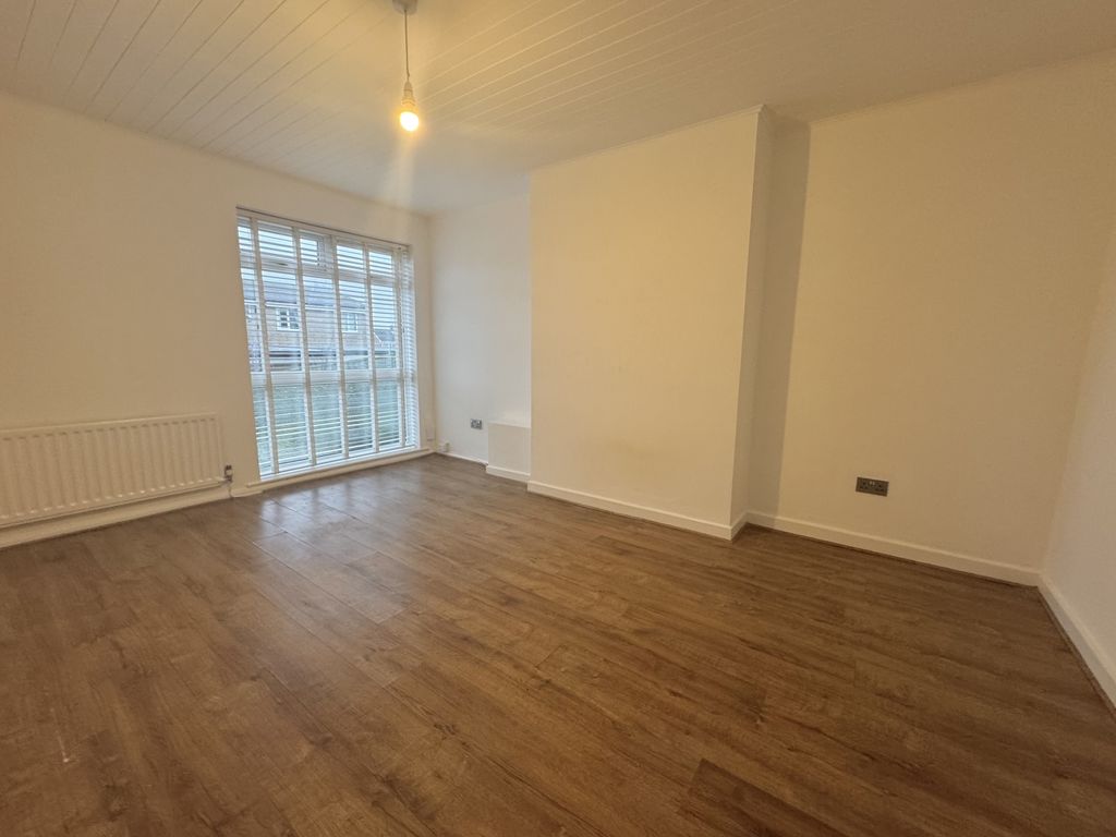 Property photo 3 of 16 Img_6279