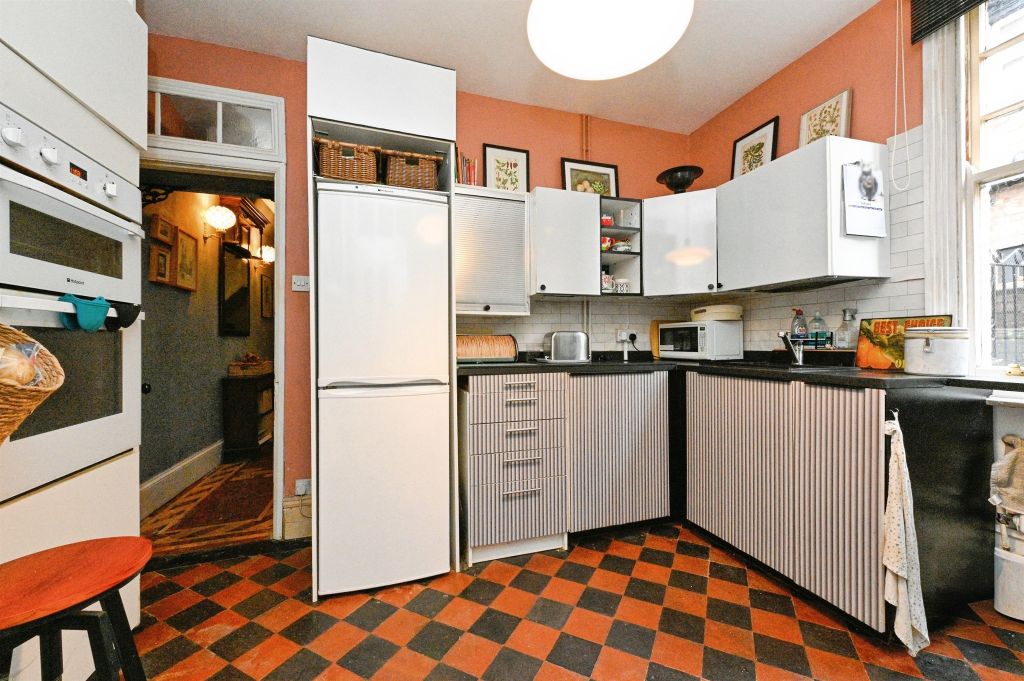 Property photo 3 of 16