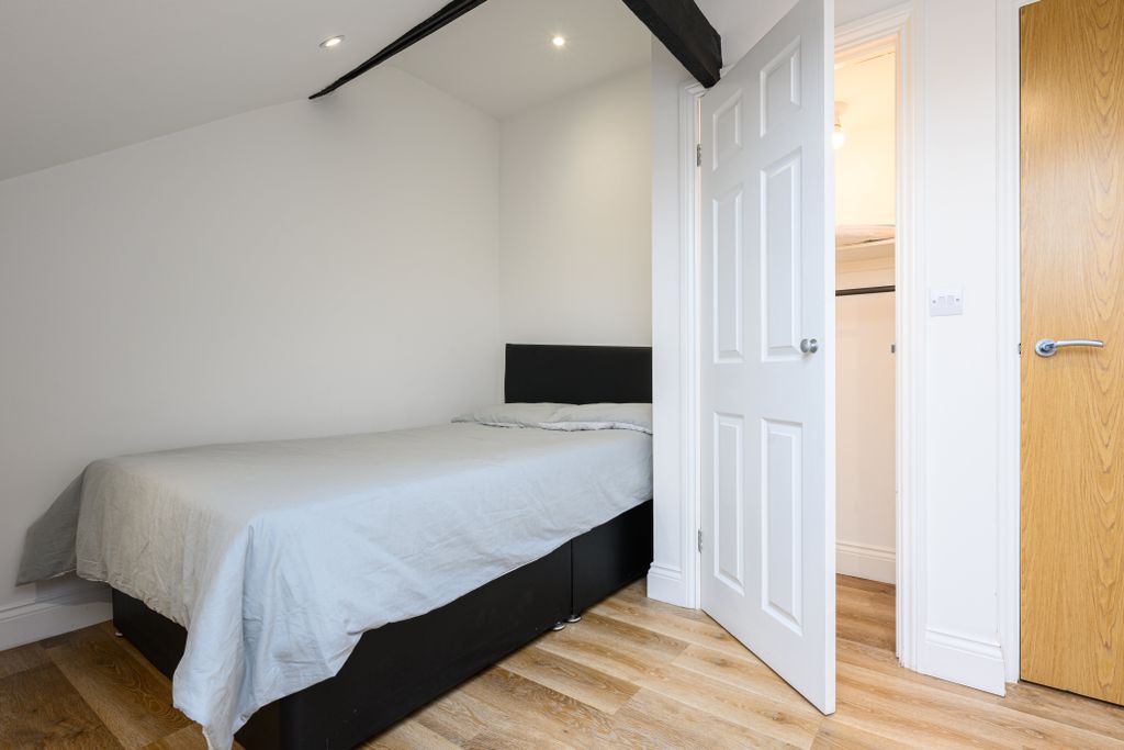 Property photo 1 of 10 20250820 Ras 21C Ridley Place-1