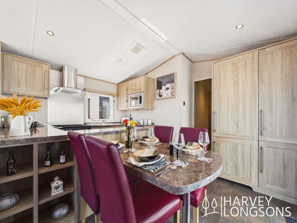 Property photo 3 of 18 Dining Area Inside Carnaby Helmsley Lodge