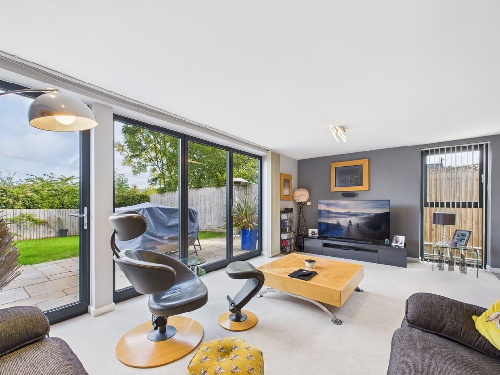 Property photo 2 of 26 Picture No. 15