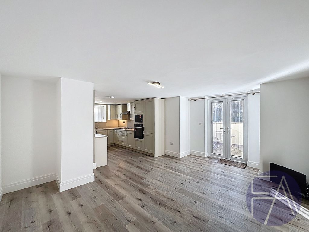 Property photo 3 of 16 4835436