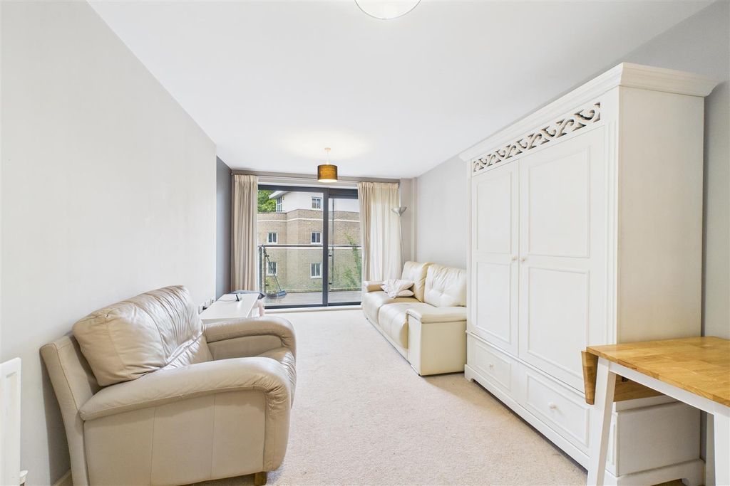 Property photo 1 of 13 Cam01799G0-Pr0163-Still001.Jpg