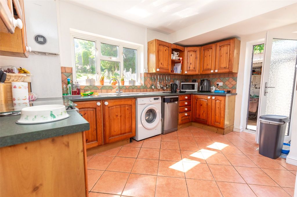 Property photo 3 of 24 Picture No. 25
