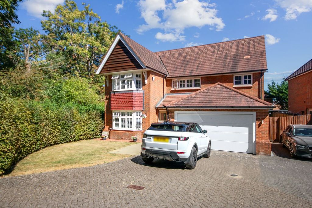 Property photo 1 of 19
