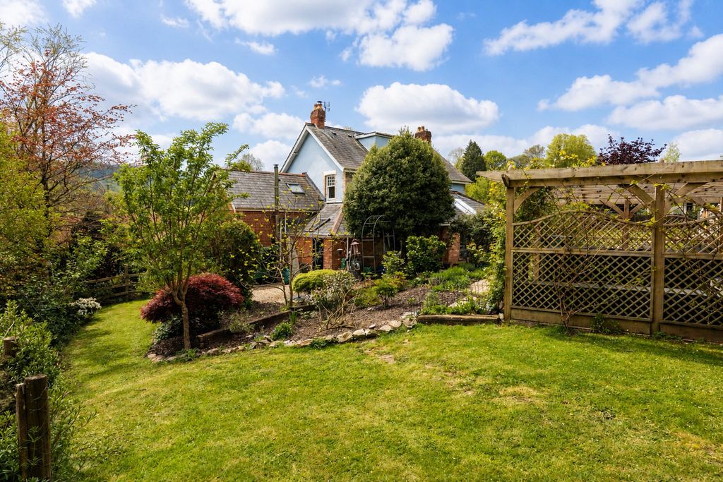 Property photo 2 of 44