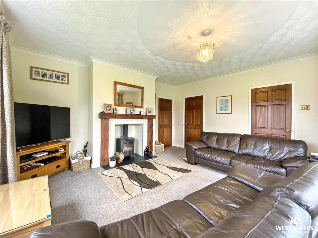 Property photo 2 of 40 Img_7747.Jpg