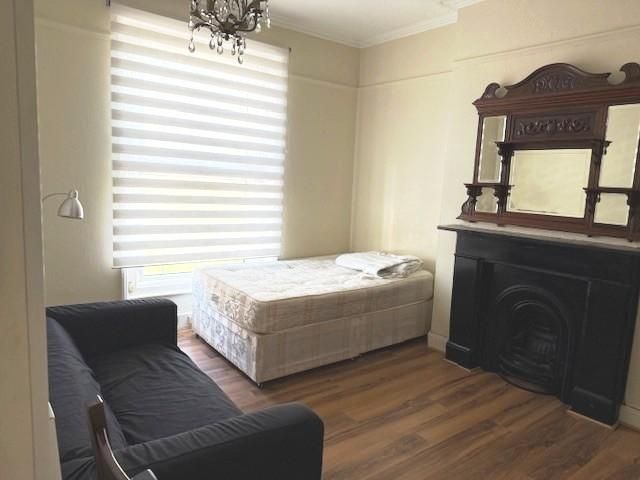 Property photo 1 of 5 Photo 2