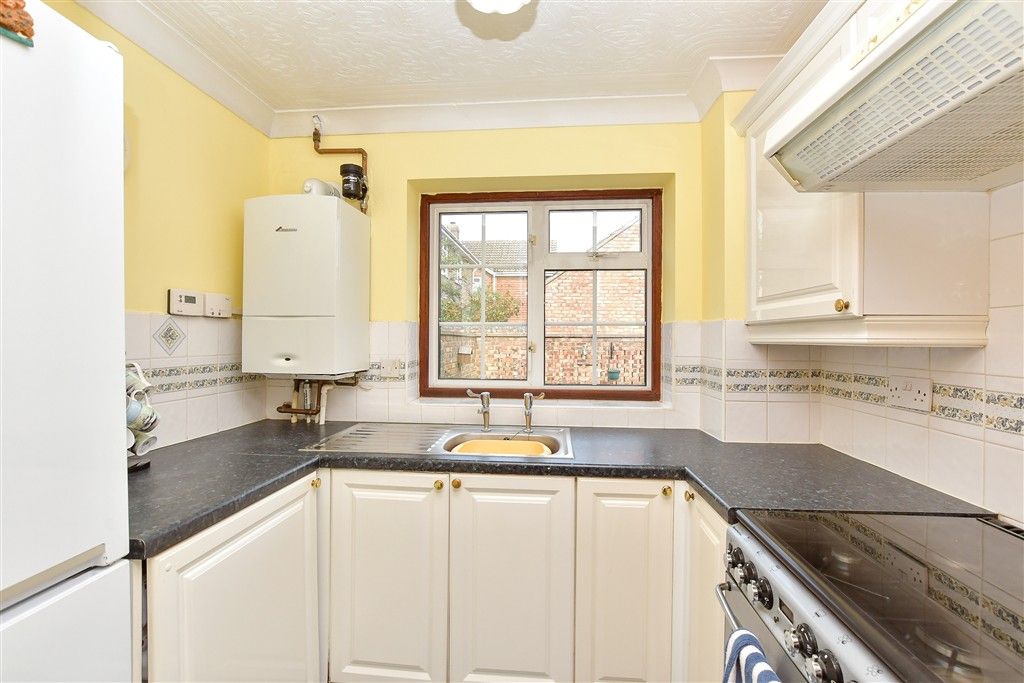 Property photo 1 of 9 Kitchen