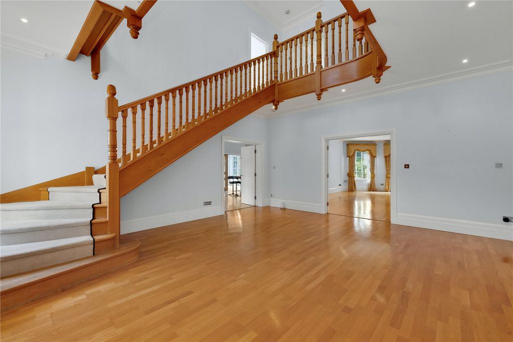 Property photo 2 of 21 Picture No. 26
