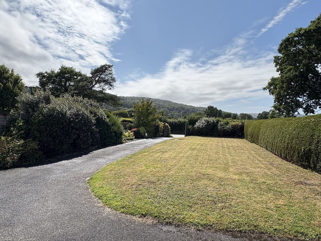 Property photo 3 of 19 Not Specified