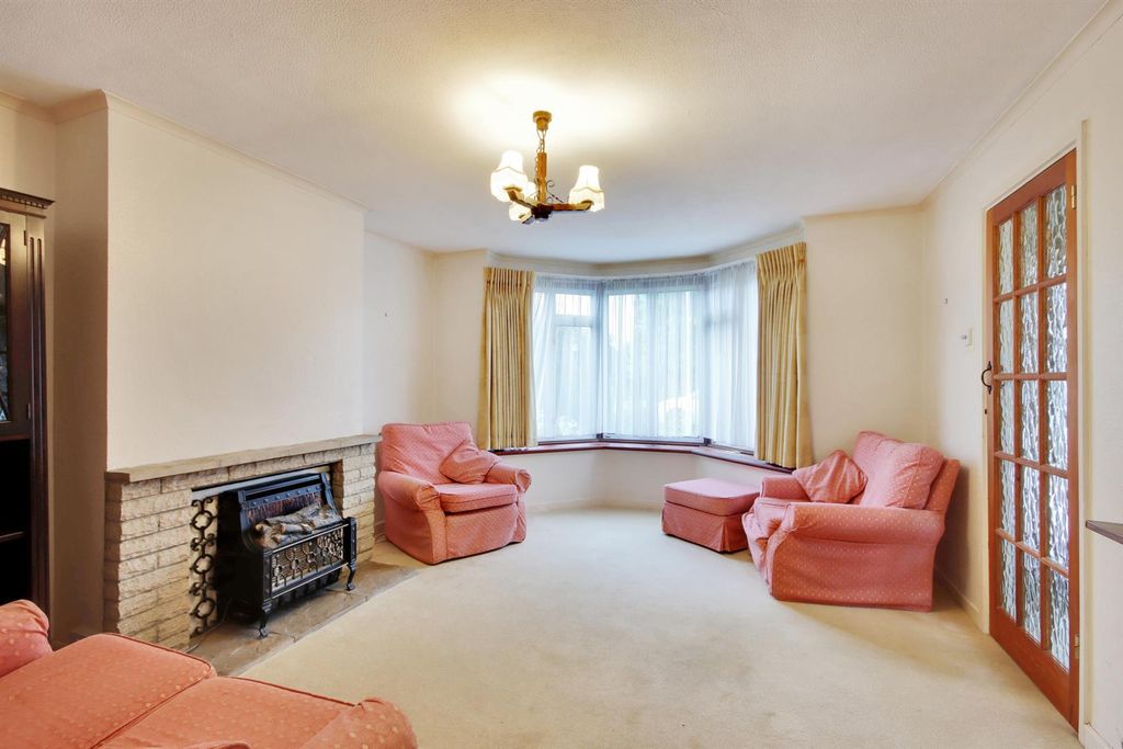 Property photo 2 of 16 61399_007.Jpg