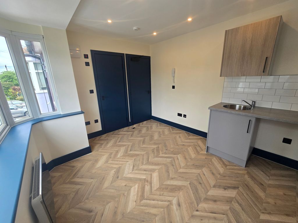 Property photo 1 of 4