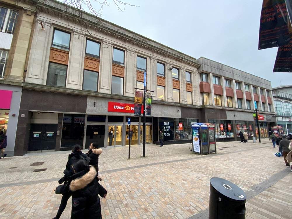 Property photo 1 of 2