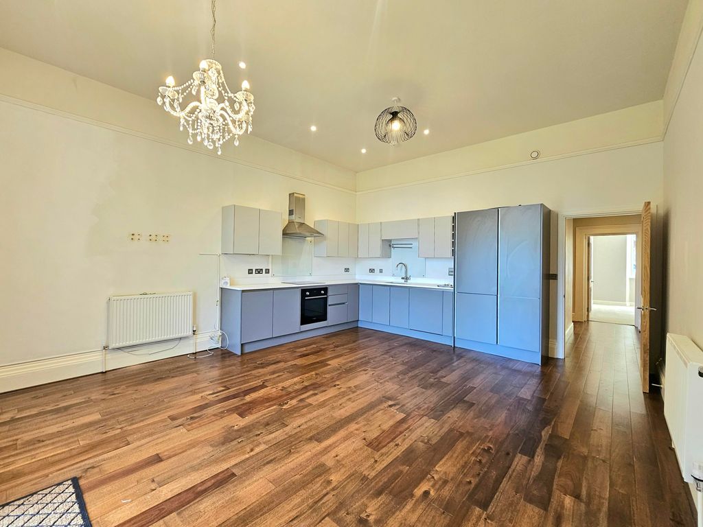Property photo 2 of 15 Image