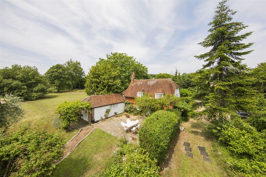 Property photo 1 of 47 Stunning Position