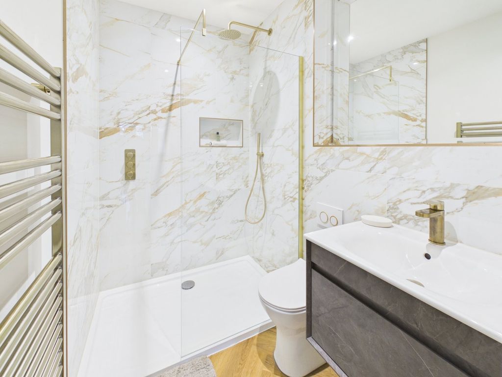 Property photo 3 of 19 Picture No. 02