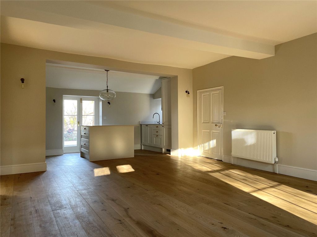 Property photo 3 of 14 Picture No. 05