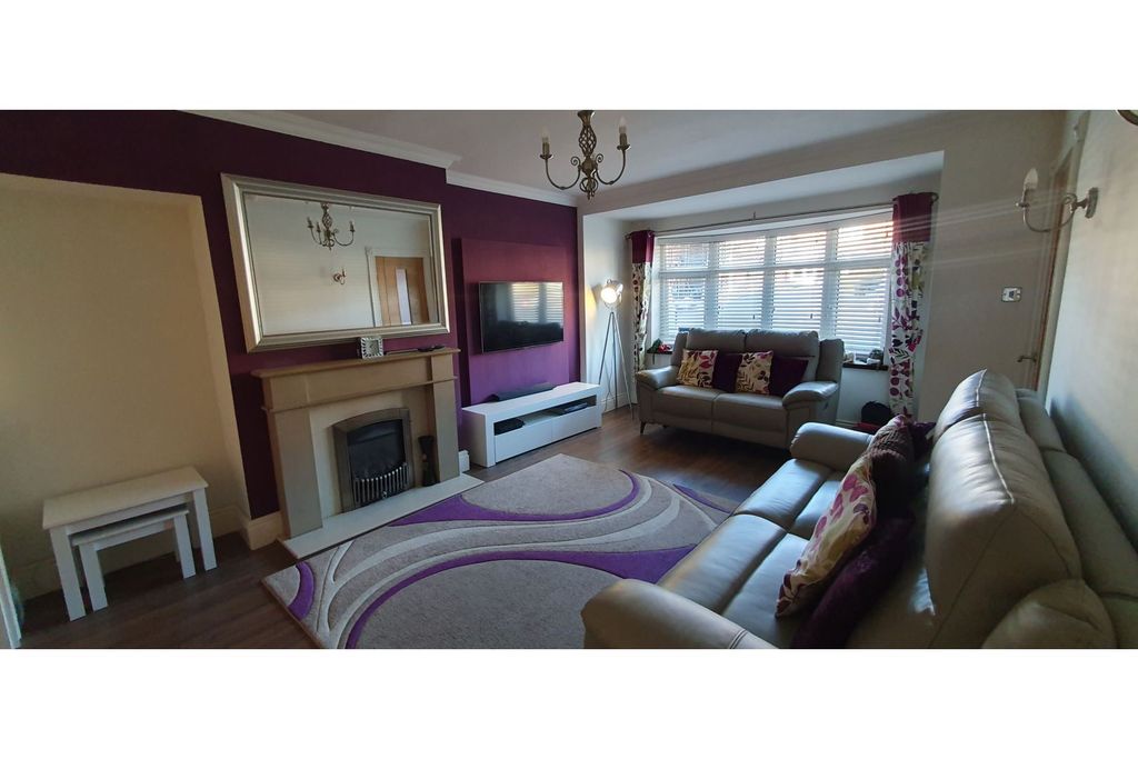 Property photo 3 of 27 Family Room