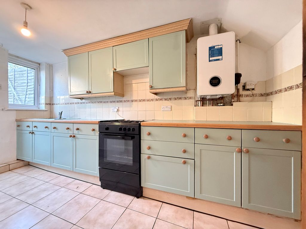 Property photo 3 of 7 Balcony