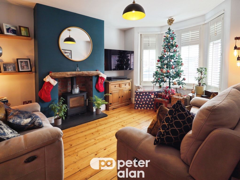 Property photo 3 of 27