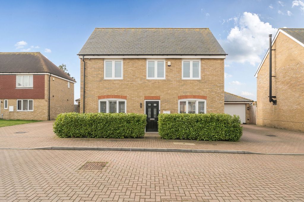 Property photo 1 of 25