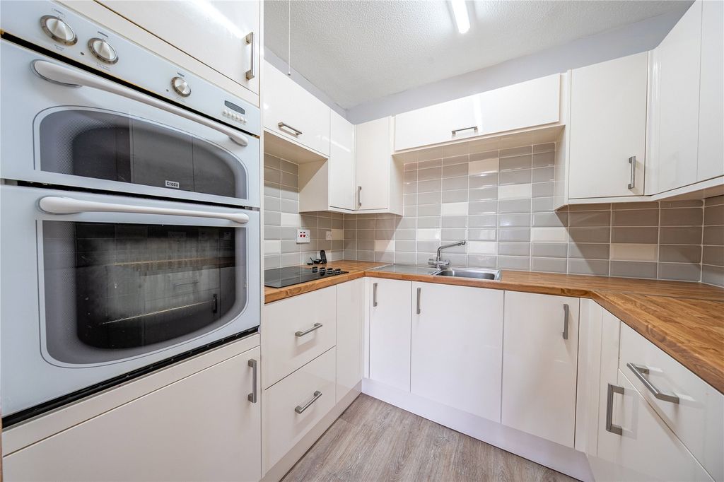 Property photo 2 of 10 Picture No. 08