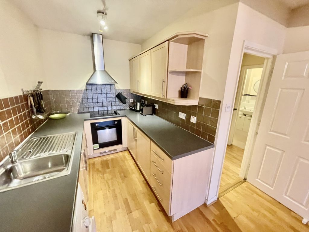 Property photo 2 of 6