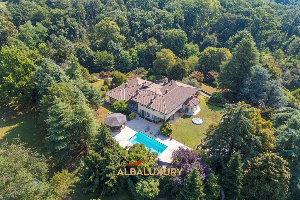 Property photo 1 of 47