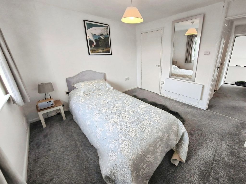 Property photo 3 of 10 Bedroom