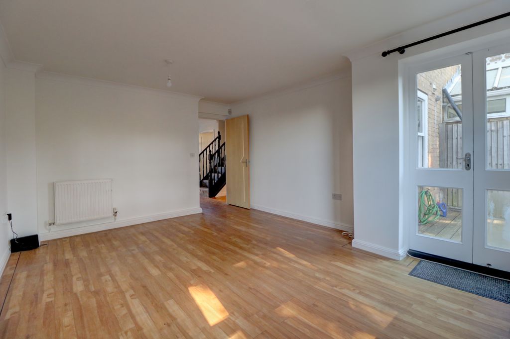 Property photo 3 of 13 Lounge-Diner