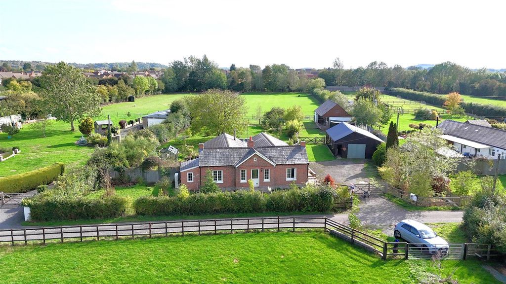 Property photo 1 of 38