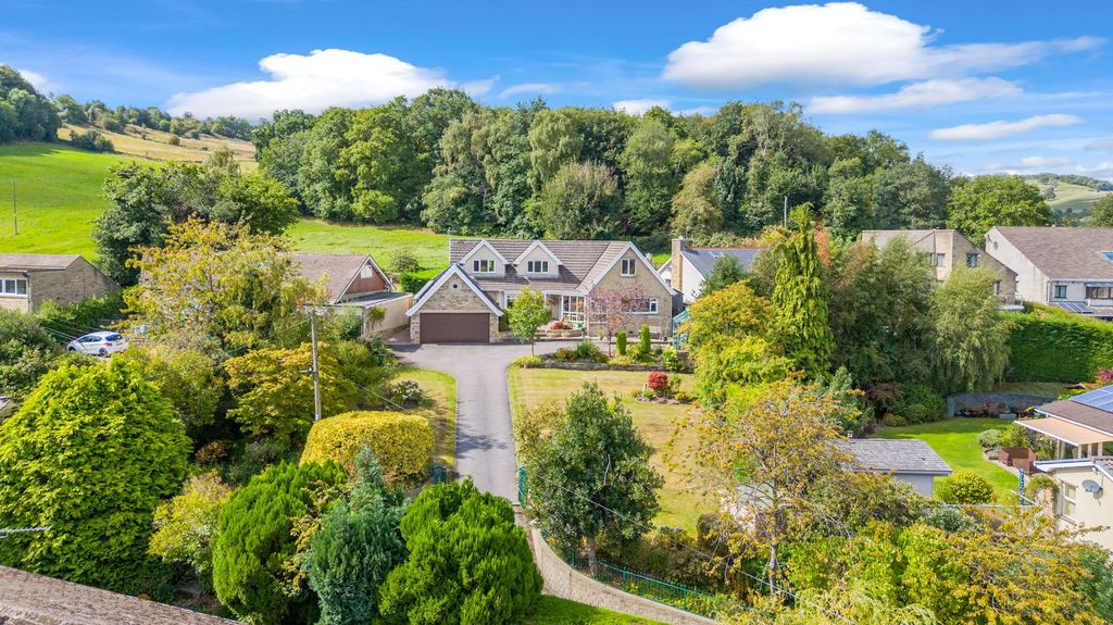 Property photo 1 of 63