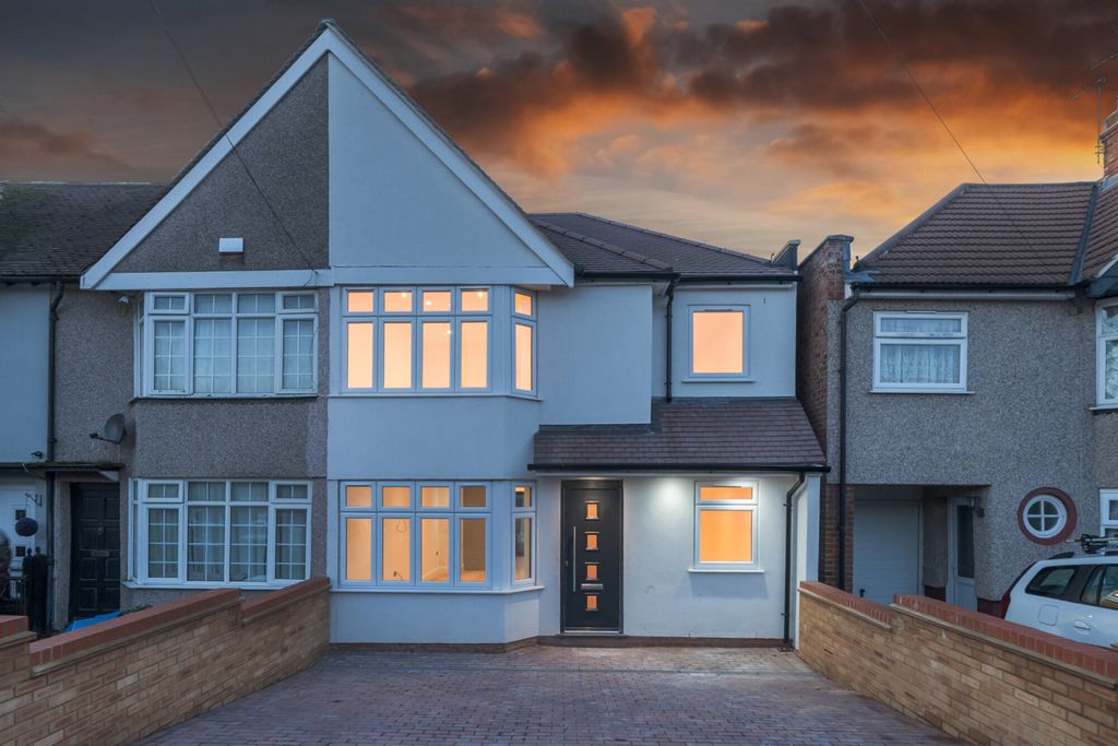 Property photo 1 of 24 External