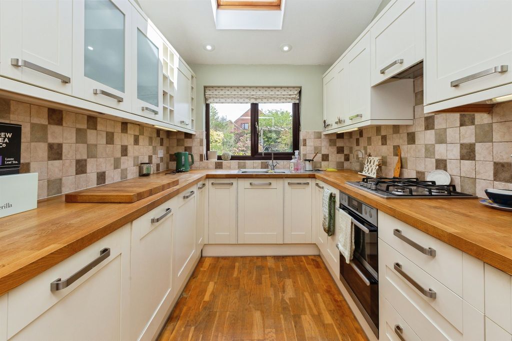 Property photo 3 of 16