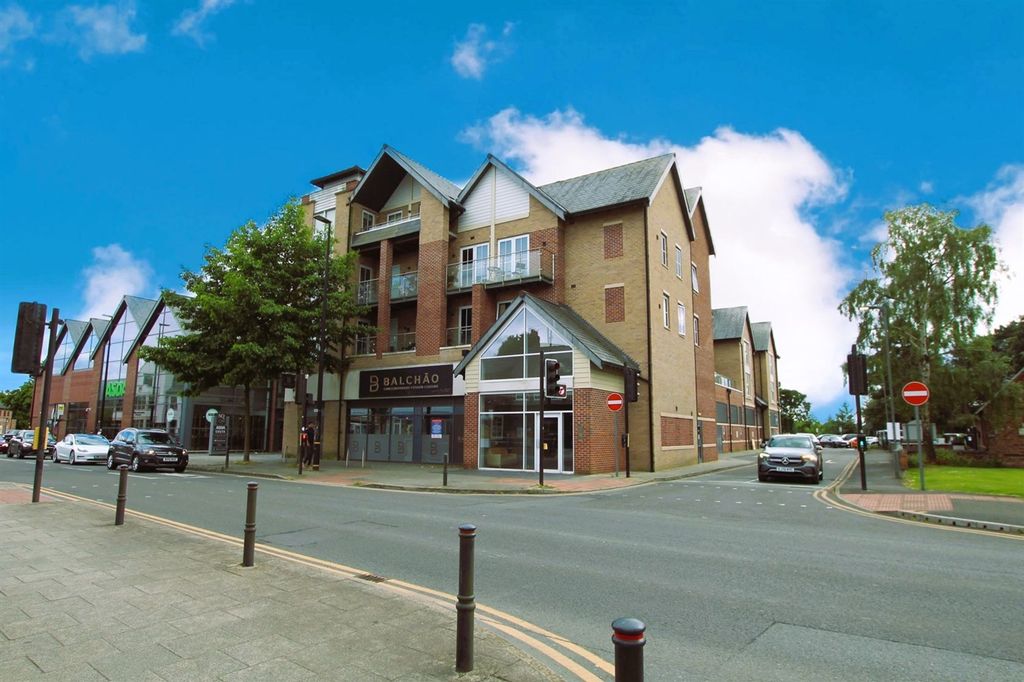 Property photo 1 of 22 (Main)