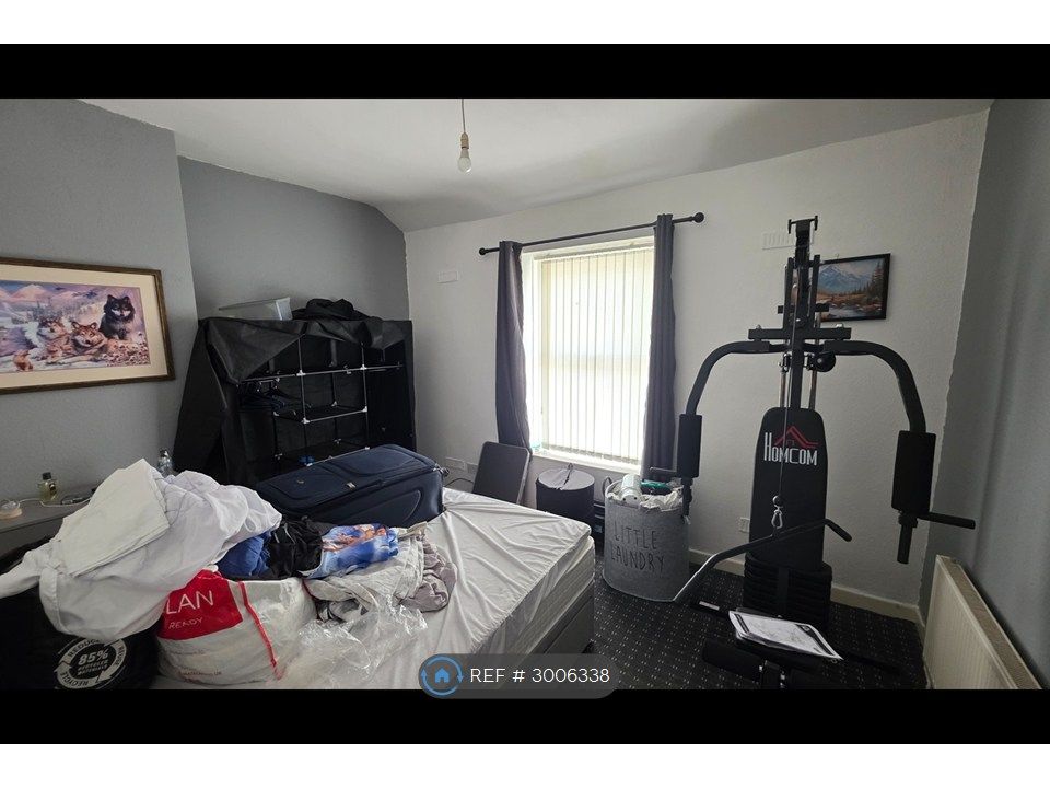 Property photo 3 of 11