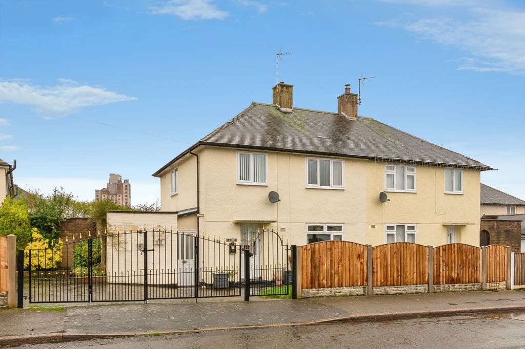 Property photo 1 of 20 Front