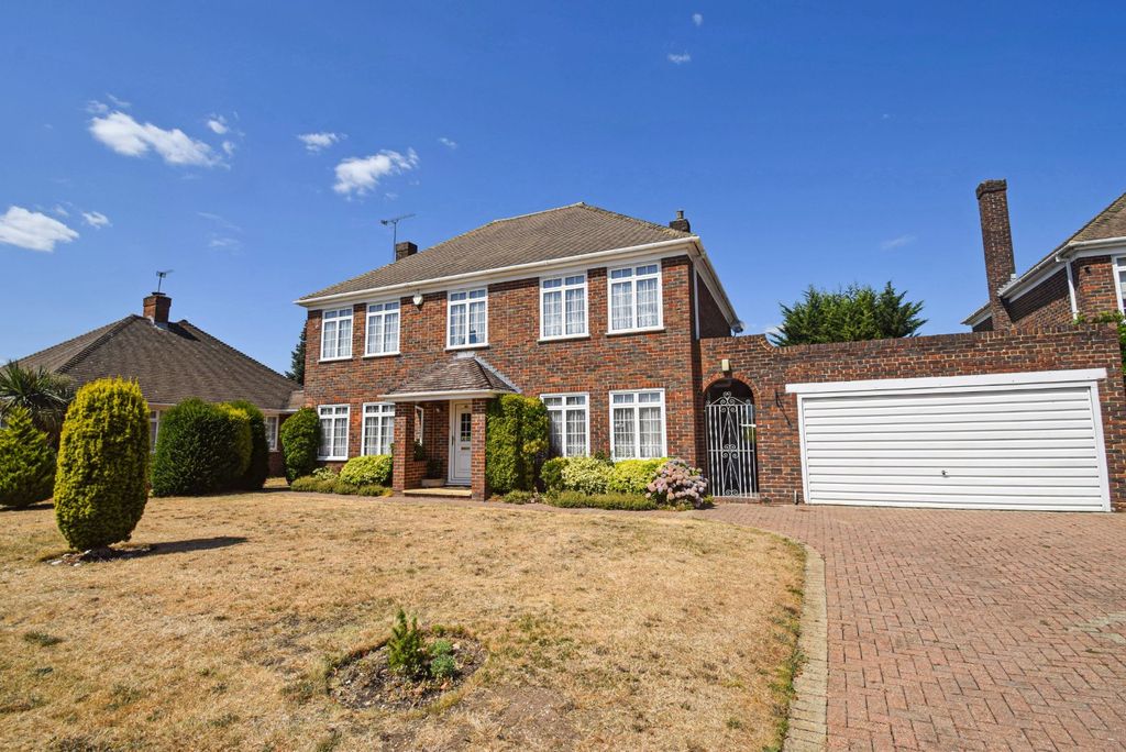 Property photo 1 of 19 External