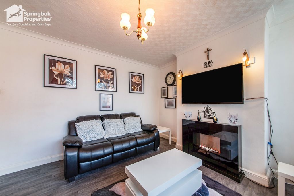 Property photo 3 of 17 Image 2