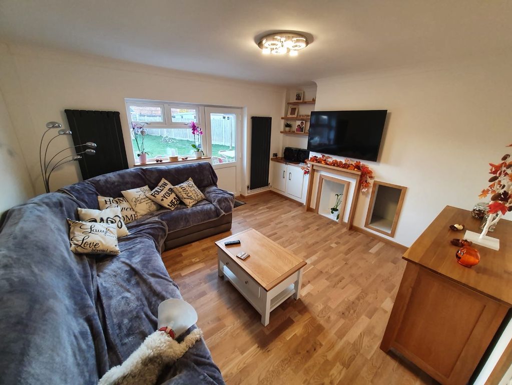 Property photo 3 of 21